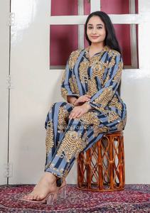 Ensemble de pyjama en coton imprimé pour femmes, haut à manches longues avec pantalon long, vêtements de nuit confortables et respirants pour la maison - Product Image 6