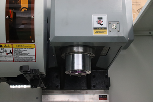 Hiệu suất cao vmc855 trung tâm gia công CNC tự động Máy phay đứng BT40 Độ chính xác tuyệt vời - Product Image 6