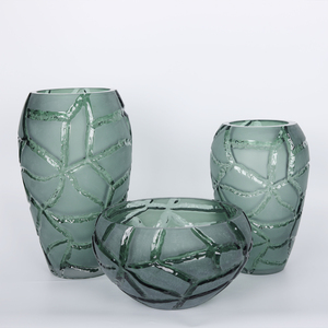 Jarrón de Vidrio de Lujo Hecho a Mano, Verde Mate, Minimalista, Moderno, Decoración del Hogar, Recipiente Floral, Calidad Resistente, Hermético, para Mesa de Sala de Estar - Product Image 2