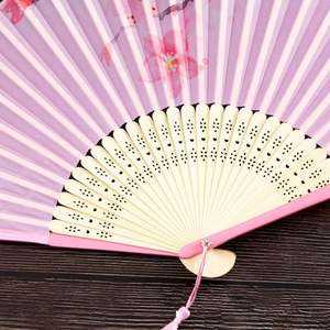 Abanicos de Bambú Tallados al por Mayor - Abanicos Ecológicos Personalizados para Fiestas, Bodas y Eventos - Product Image 6