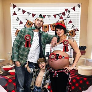 Décorations de baby shower sur le thème du bûcheron pour garçon, kit de ceinture de maternité avec ensemble d'épingles de corsage « Future maman » et « Future papa » - Product Image 2