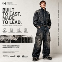 Ensemble deux pièces streetwear vintage pour homme : veste en jean noir délavé et pantalon cargo surdimensionné