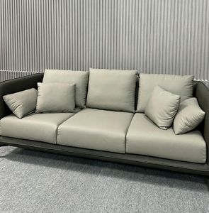 โซฟาสไตล์โมเดิร์นร่วมสมัยสำหรับห้องนั่งเล่น เฟอร์นิเจอร์บ้านระดับไฮเอนด์ที่ให้ความสะดวกสบายและสไตล์มินิมอล - Product Image 1