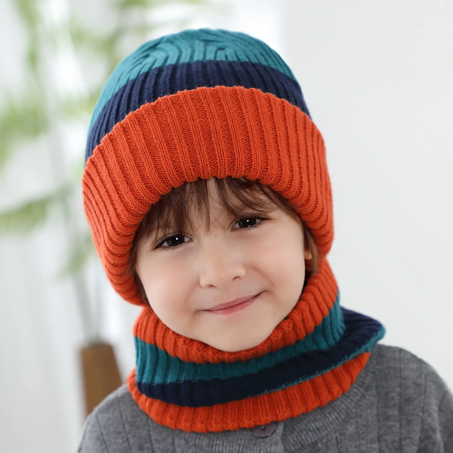 Bufanda de colores a rayas para esquí al aire libre, conjunto de gorro de lana cálido, gorro de invierno y bufanda para niños de 0 a 8 años