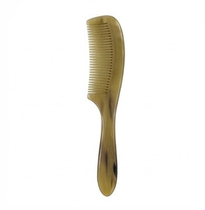 Peine de cuerno orgánico con logotipo personalizado al por mayor, peine profesional antiestático para desenredar el cabello, exportado desde Vietnam - Product Image 4