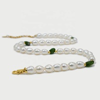 2024 nouvelle chaîne de clavicule pierre verte naturelle perle collier de perles d'eau douce pour les femmes bijoux cadeau usine personnalisé