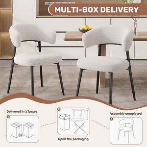 Chaise de salle à manger moderne en velours avec dossier incurvé et pieds en métal noir, durable pour une utilisation en hôtel, en extérieur et dans le salon - Product Image 4