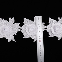 Lait soie 3D rose fleur dentelle Applique broderie patch bordure dentelle garniture à vendre