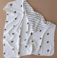 Couverture réversible rayée en mousseline de coton la plus vendue pour poussette de tout-petit, couverture en mousseline pour bébé