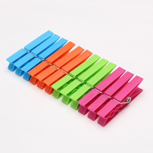 Pinces <span class=keywords><strong>à</strong></span> <span class=keywords><strong>linge</strong></span> multifonctionnelles, durables et écologiques en plastique pour la lessive, la cuisine, l'extérieur, la garde-robe et le salon - Product Image 1