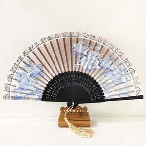 Abanicos de Seda Chinos Hechos a Mano de 21 cm, Abanicos de Bambú Portátiles Ecológicos para Mujer, Diseño de Dibujos Animados de Flores y Ángeles para Verano - Product Image 3