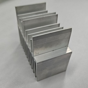 Radiador Electrónico de Cobre Personalizado, Mecanizado CNC y Brochado de Alta Precisión para Servicios de Mecanizado - Product Image 2