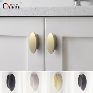 Oukali Design moderno spazzolato ottone BSN mobili armadio cassettiere 16mm maniglie e manopole - Product Image 6
