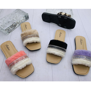 Vente en Gros d'Usine Chaussons à Fourrure Sandales Femme Babouches Claquettes Bon Marché - Product Image 6