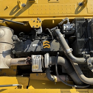 นำเข้าจากญี่ปุ่น รถขุดไฮดรอลิกแบบตีนตะขาบ Komatsu PC200 มือสอง ขนาด 20 ตัน พร้อมเครื่องยนต์และเกียร์ - Product Image 5