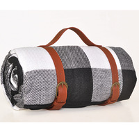 En stock, tapis de pique-nique en acrylique avec sangle, imperméable, à trois couches, épaissi, pour la plage, fournitures de camping