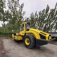 BOMAG BW220 D 40 Compacteur à tambour unique importé d'Allemagne, machine de 20 tonnes avec forte force de vibration pour le compactage des fondations routières