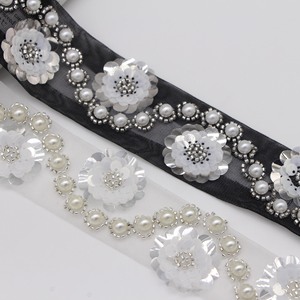 <span class=keywords><strong>Perles</strong></span> <span class=keywords><strong>de</strong></span> luxe faites à la main broderie Net dentelle tissu noir blanc bricolage vêtements Costume robe décorative paillettes perle dentelle coupe - Product Image 3