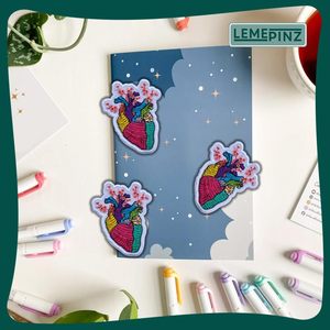 แผ่นปักลายหัวใจแบบกายวิภาค 3 ชิ้น สำหรับติดกระเป๋าและเสื้อผ้า - Product Image 2
