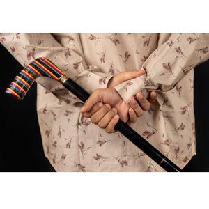 ไม้เท้าเรซิ่นและไม้ ดีไซน์ทันสมัย ใช้งานได้จริง และเชื่อถือได้ เหมาะสำหรับผู้สูงอายุ ผู้ป่วย และผู้ที่มีปัญหาด้านการเคลื่อนไหว - Product Image 1