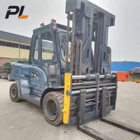 Chariot élévateur électrique robuste de 7 à 8 tonnes à quatre roues, alimenté par batterie au plomb, pour charges lourdes sur les chantiers de terminaux