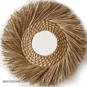 Miroir mural moderne Art déco Boho floral en rotin encadré de verre tissé de carex pour la décoration de Noël - Product Image 1