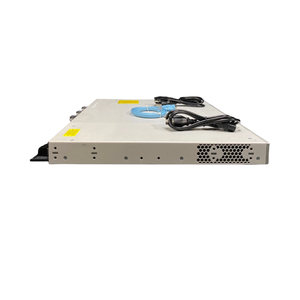 Commutateur d'entreprise PoE+ 24 ports de la série Catalyst 9300 - C9300-24P-A C9300-24P-E - Product Image 3