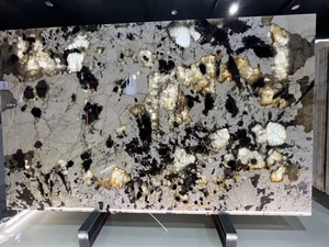 Dalles de quartz personnalisées de luxe en pierre de fond, dalles de quartz rétroéclairées, granit patagonia pour projet Viall - Product Image 5