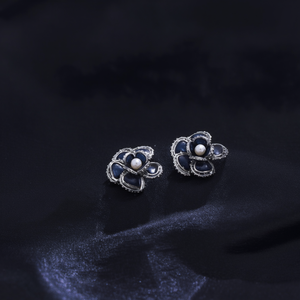 Fashion <b>Stud</b> <b>Earrings</b> 316L Stainless Steel PVD Gold Plating Sustainable Resistant Dark <b>Blue</b> Flower Design With Pearl Center - Product Image 3
