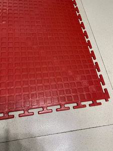 Revêtement de sol de garage en PVC 50*50*0.6cm, écologique, imperméable, antidérapant, design industriel, installation par clic, utilisation en atelier, intérieur - Product Image 5