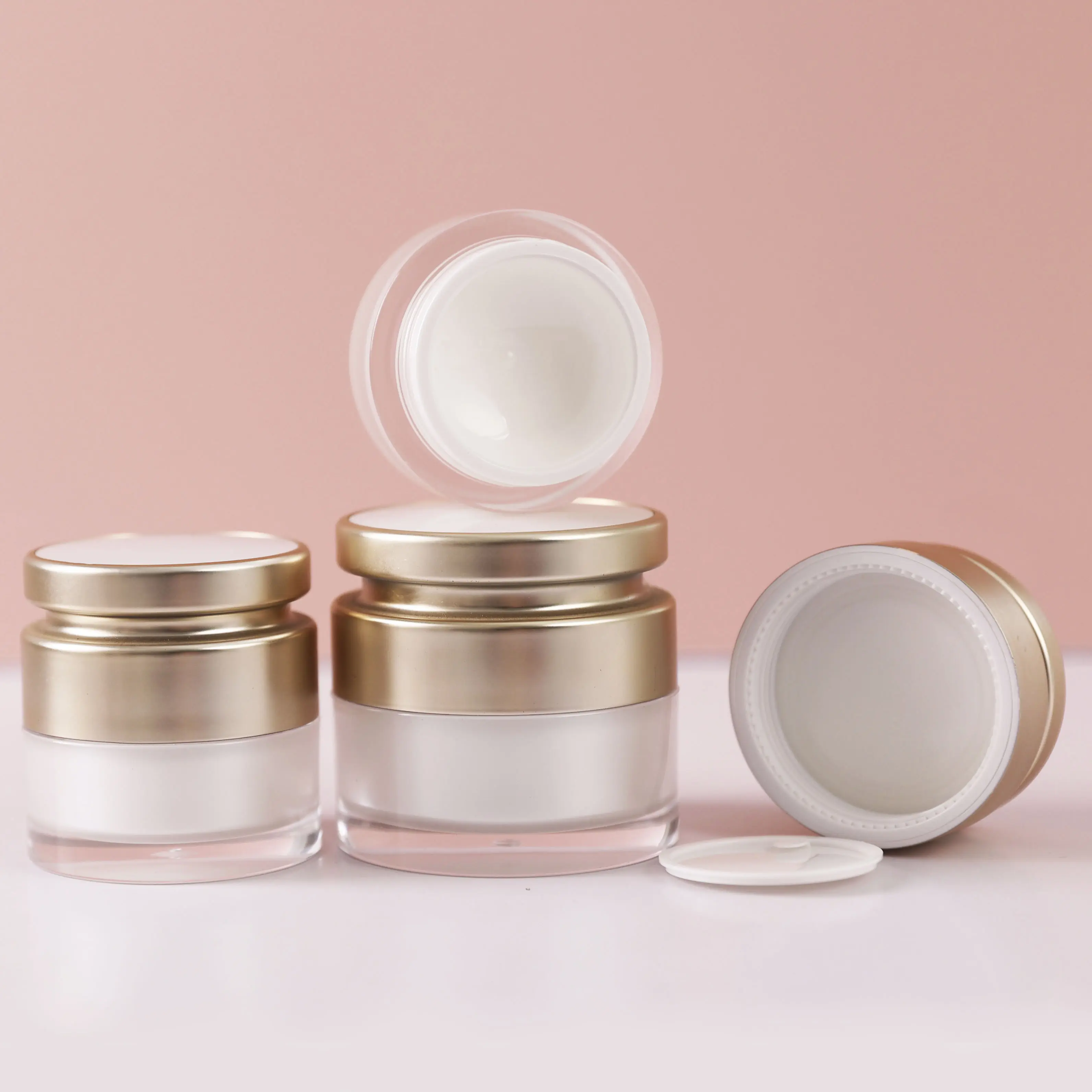 Trending Beauty 15ml 30ml 50ml Packaging Cosmetic Empty Acrylic Elegant Plastic Cream Jar With Gold Lid