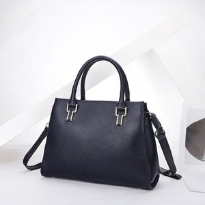 Bolso de Mano de Cuero Genuino Más Vendido para Mujer, Perfecto para Bodas y Eventos Nocturnos, Disponible a Buen Precio - Product Image 6