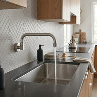 Robinet de cuisine mural moderne en acier inoxydable 304, monocommande, eau froide, avec aérateur, finition brossée, cartouche céramique, usage commercial