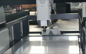 BD-1330 Portal-CNC-Holz-/Schaumstoff-Graviermaschine |   Automatische Exklusive Patentierte 4-Schienen-Stabile Hochpräzisions-Skulptur Schnellbearbeitung - Product Image 4