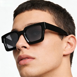 <span class=keywords><strong>Gafas</strong></span> <span class=keywords><strong>de</strong></span> <span class=keywords><strong>Sol</strong></span> <span class=keywords><strong>de</strong></span> Diseñador con Logo Personalizado Estilo Vintage Retro para Hombre y Mujer con Montura Rectangular Naranja <span class=keywords><strong>de</strong></span> Marca a la Moda - Product Image 2