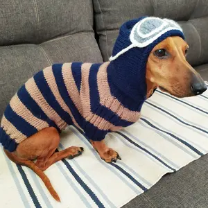 Qiqu Pet Supplier Custom New Designer Luxury Dog Sweater Small Dachshund Clothes Aviator Dog Jersey Hoodie Hind Knit Clothing