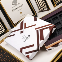 Boîte de papier d'art haut de gamme personnalisée avec gaufrage impression 4C stratification mate 2mm d'épaisseur pour offrir des cadeaux différentes tailles disponibles