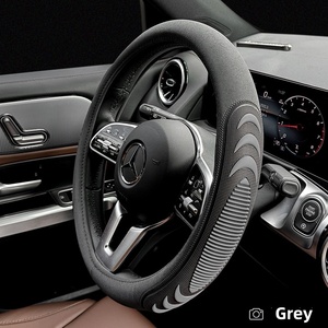 Housse de volant de voiture en daim gris populaire à 4 branches avec logo personnalisé pour hommes, antidérapante, ajustement universel pour la plupart des voitures - Product Image 5
