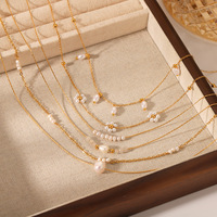 Collier à breloque petite marguerite et perle, en acier inoxydable plaqué or 18 carats, résistant à l'eau et inaltérable, avec chaîne à maillons perlés, bijou cadeau
