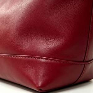 Factory Custom Genuine <strong>Leather</strong> Tote <strong>Bag</strong> for <strong>Women</strong> Minimalist Design Wholesale OEM ODM Soft <strong>Leather</strong> Handbag - Product Image 5