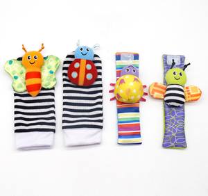 Ensemble <span class=keywords><strong>de</strong></span> hochets musicaux doux pour bébé avec design animal - Jouet couineur pour nouveau-né jusqu'à <span class=keywords><strong>4</strong></span> ans - <span class=keywords><strong>Cadeau</strong></span> - Product Image 6