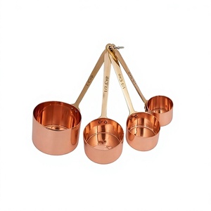 Ensemble de 4 tasses à mesurer rondes de différentes tailles, dernier design, en cuivre avec poignée en laiton - Product Image 1