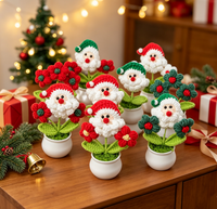 Père Noël au crochet fait main avec plante en pot à fleurs bouffantes, décoration de Noël pour tableau de bord de voiture, maison, bureau, cadeau