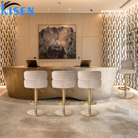 Chaise de bar Kisen Gold Lifting Barbershop Furniture Salon Chaise en fibre de verre avec Stoo Salon en vente