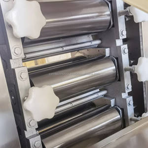 Machine automatique de boulangerie à moteur haute capacité pour la fabrication de pain pita, chapati, roti, naan, pressage 40-50 pièces/min - Product Image 4