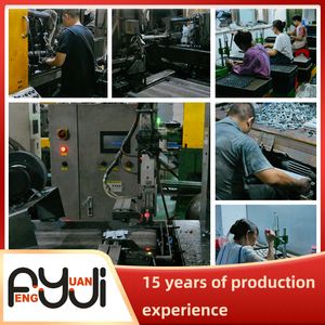 Tùy Chỉnh Kim Loại Logo Thẻ Cho Túi Xách Và Quần Áo Thiết Kế Riêng May Thương Hiệu Tên Riêng Nhãn Cuộn Hình Dạng Cho Hàng May Mặc - Product Image 6