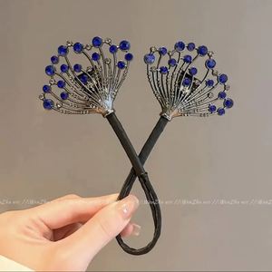 Outil de coiffure pour chignon rapide et facile, avec fleur, queue de poisson, strass et plumes, pour cheveux longs, accessoires pour femmes - Product Image 6