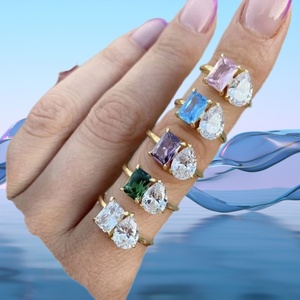 Anillos de Compromiso de Plata 925 UM-Jewelry, Chapados en Oro Rodio, con Dos Piedras de Moissanita de Forma Única, para Aniversario - Product Image 2