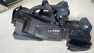 Système de vidéoconférence portable professionnel d'entrée de gamme HDC-MDH1 1080P AVCHD avec zoom optique 16x et écran rotatif pliable de 3,0 pouces - Product Image 6