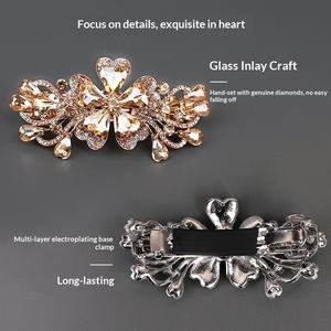 Élégante épingle à cheveux coréenne en cristal et strass, grande pince à ressort, accessoire de cheveux haut de gamme pour femme, style demi-tête, un seul mot - Product Image 3